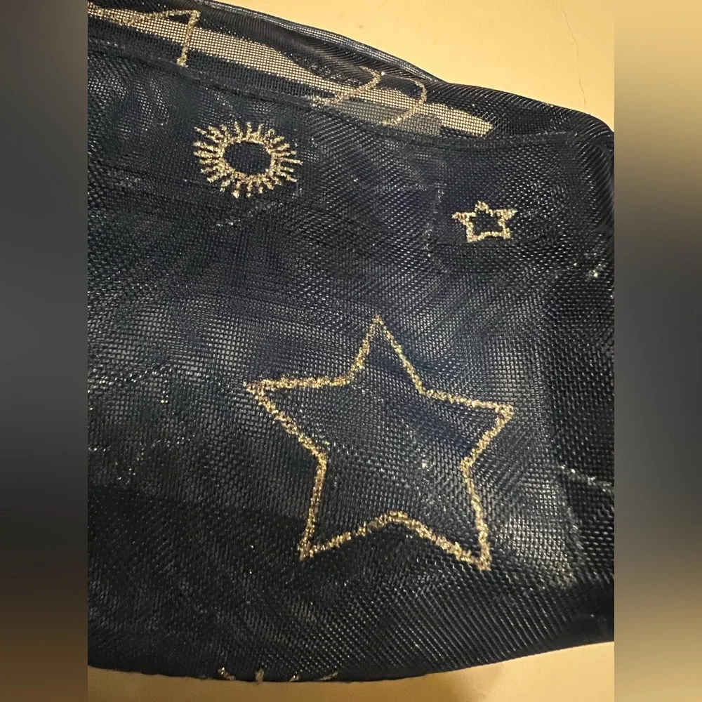 WOMEN’S CELESTIAL MESH COSMETIC BAG. - Picture 2 of 8